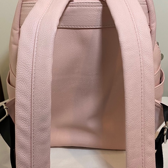 Backpack - Picture 2 of 3